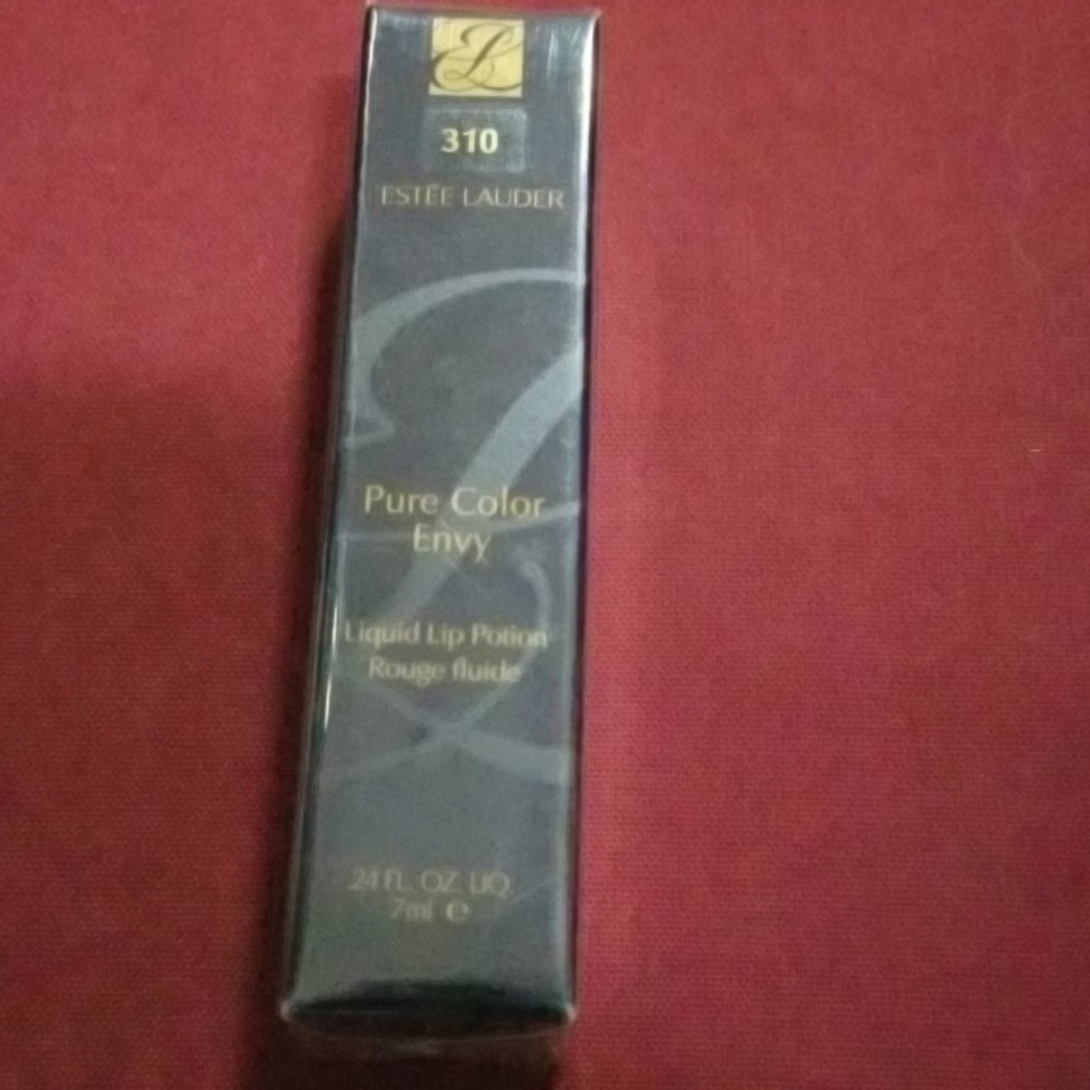 Estee Lauder Lipstick